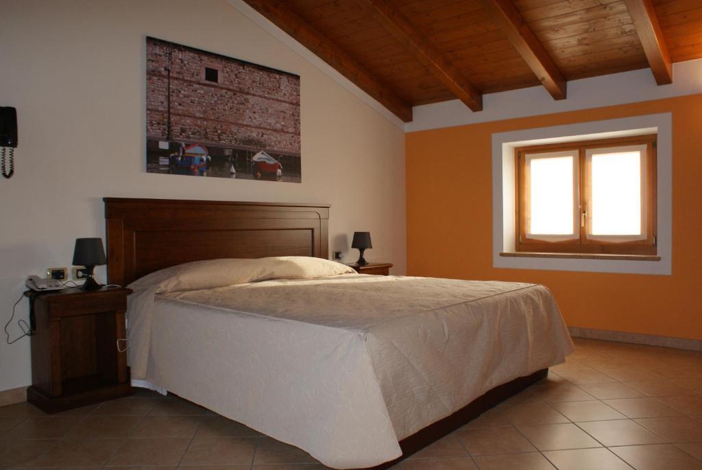 Relais Corte Pontigliardo 콜라 객실 사진