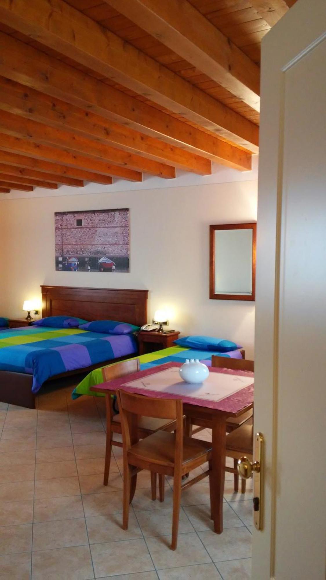 Relais Corte Pontigliardo 콜라 객실 사진